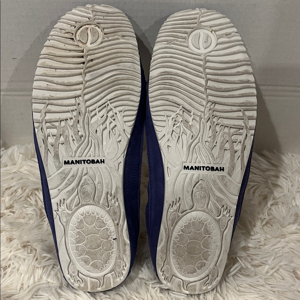 Manitobah Butterfly leather ballet flats, size 9. - Picture 5 of 9